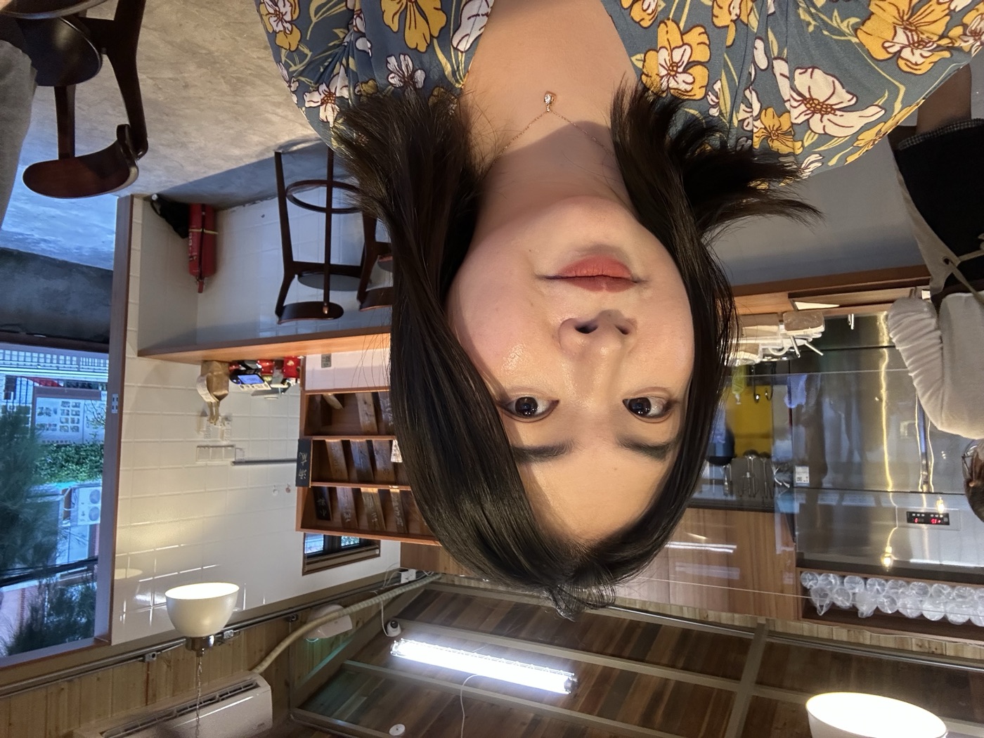 Omalicha at a cafe